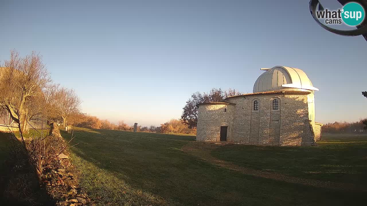 Webcam de l’Observatoire de Višnjan: Plongez dans le cosmos depuis l’Istrie, Croatie