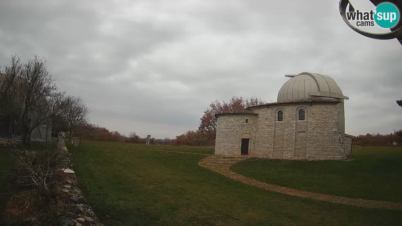 Višnjan Observatory Webcam: Gaze into the Cosmos from Istria, Croatia