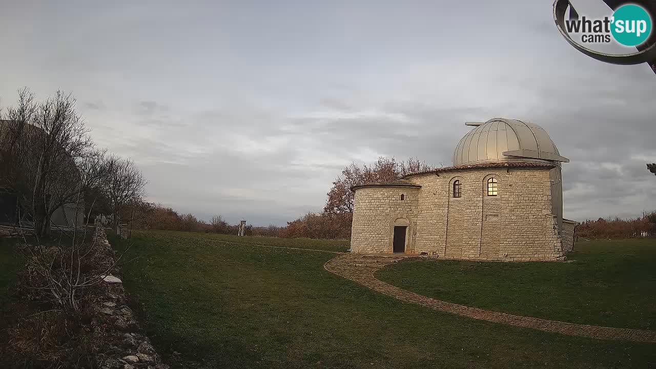 Višnjanska observatorijska spletna kamera: Opazujte vesolje iz Istre, Hrvaška