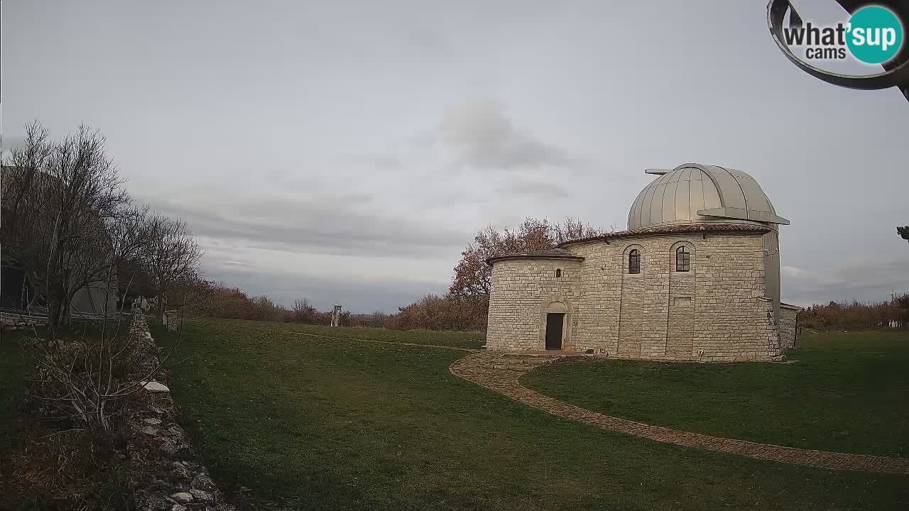 Višnjan Observatory Webcam: Gaze into the Cosmos from Istria, Croatia
