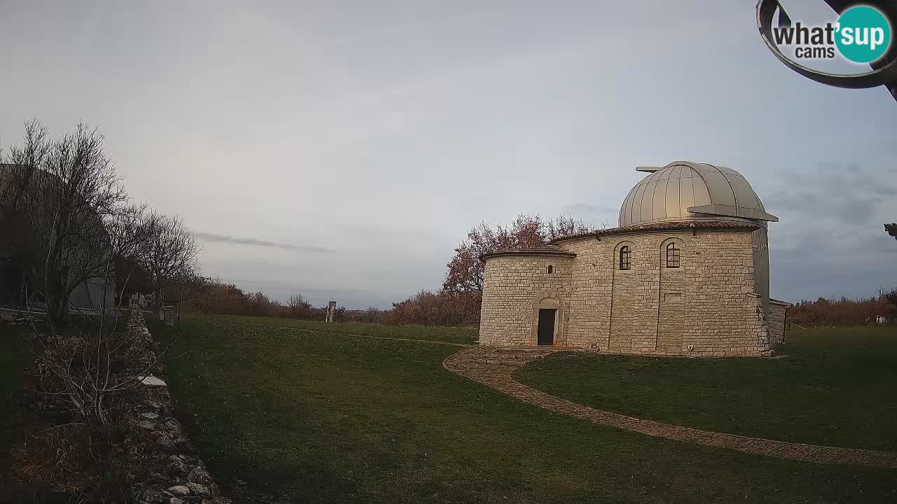 Višnjan Observatory Webcam: Gaze into the Cosmos from Istria, Croatia