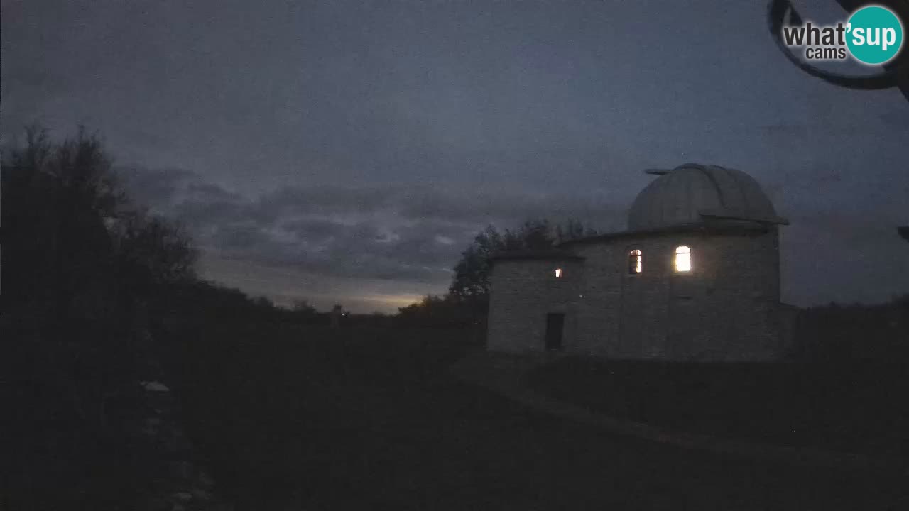 Višnjan Observatory Webcam: Gaze into the Cosmos from Istria, Croatia