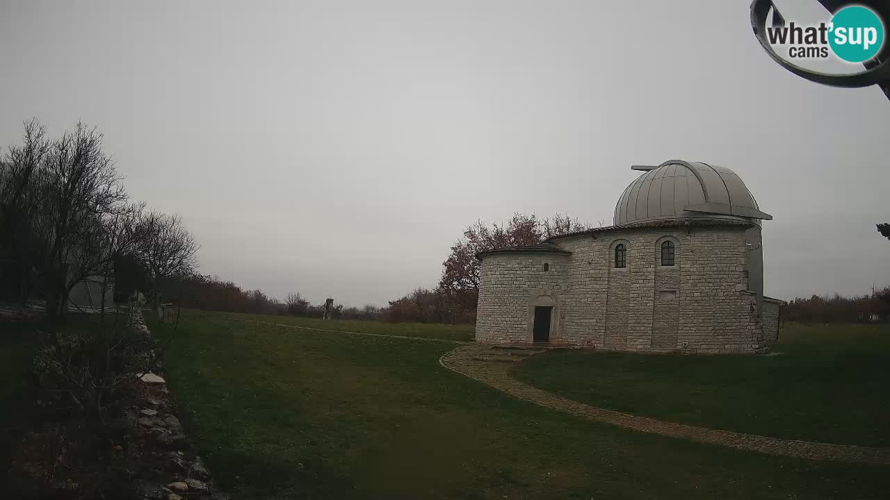 Višnjan Observatory Webcam: Gaze into the Cosmos from Istria, Croatia