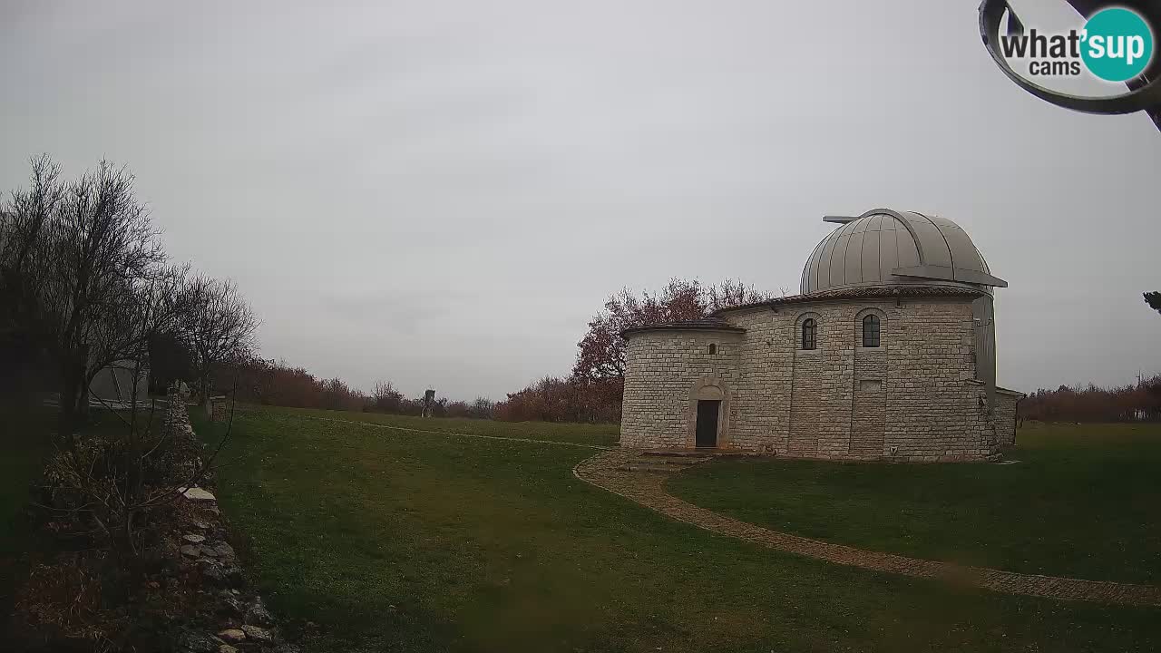 Višnjan Observatory Webcam: Gaze into the Cosmos from Istria, Croatia