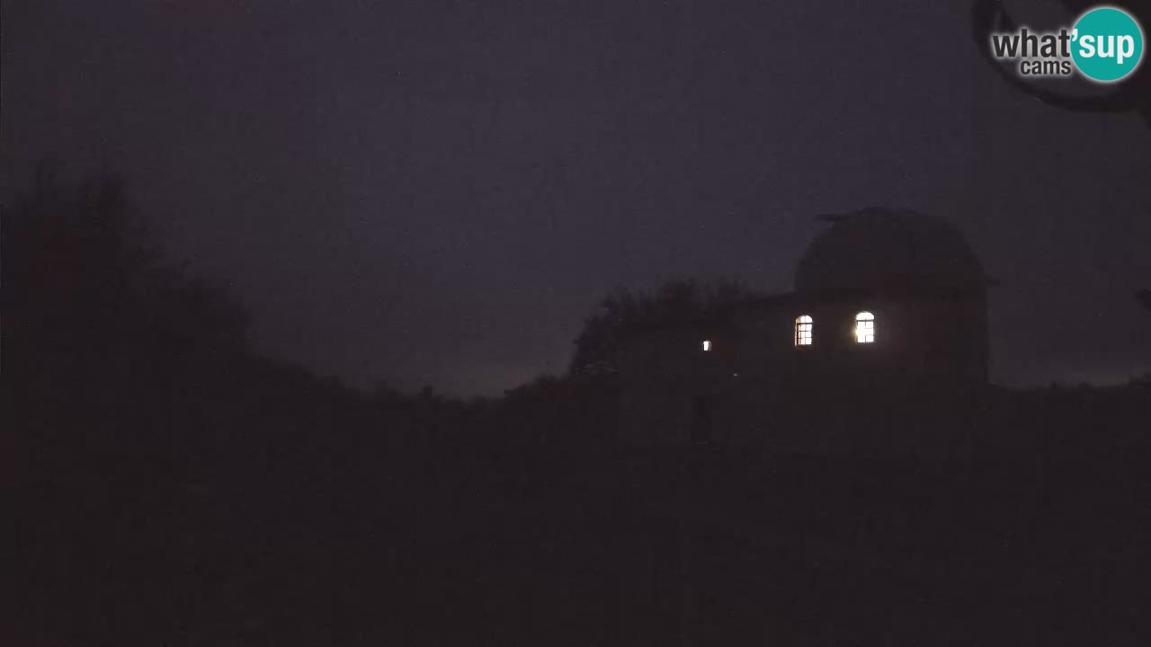 Webcam de l’Observatoire de Višnjan: Plongez dans le cosmos depuis l’Istrie, Croatie