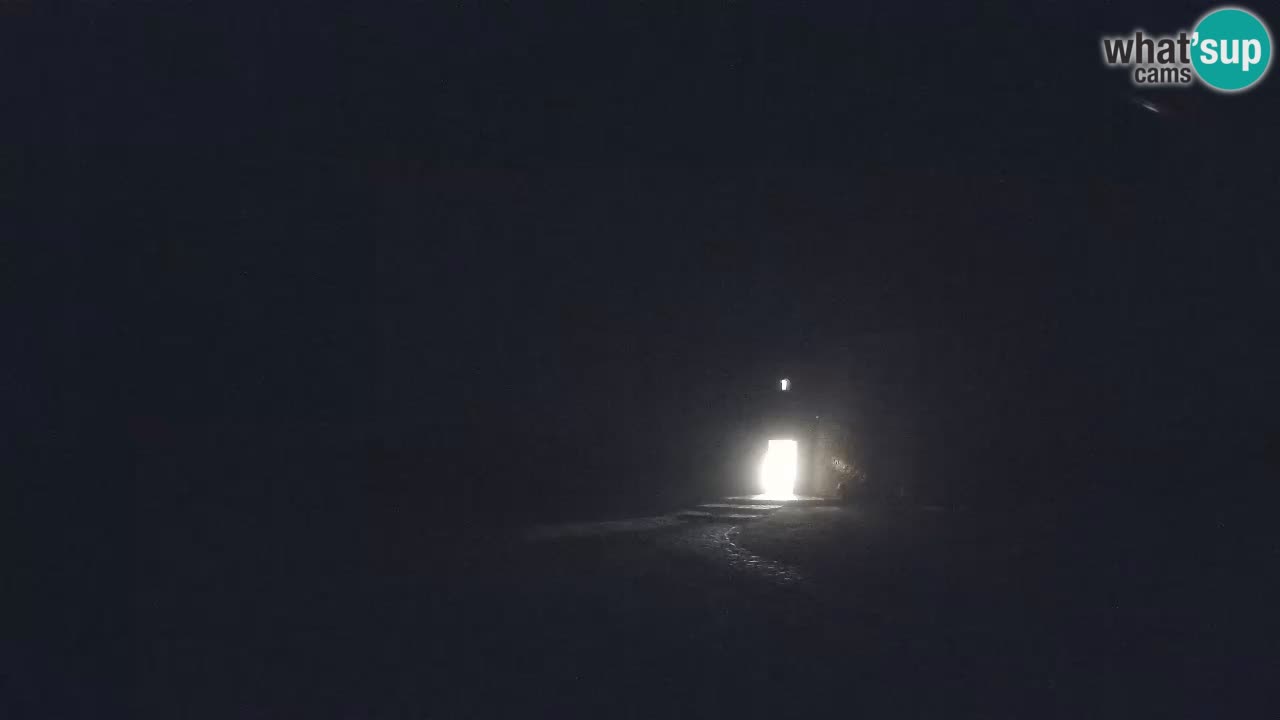 Višnjanska observatorijska spletna kamera: Opazujte vesolje iz Istre, Hrvaška