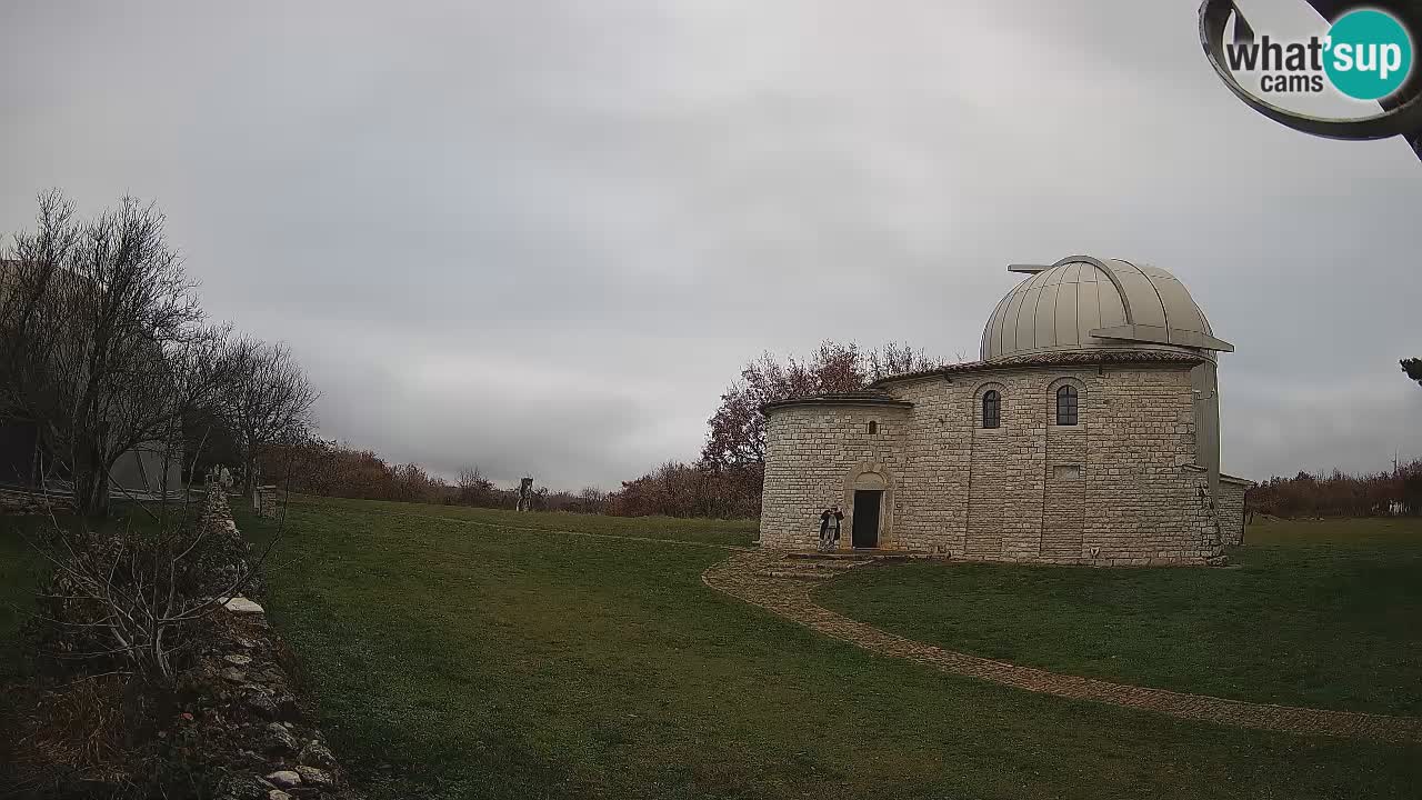 Višnjan Observatory Webcam: Gaze into the Cosmos from Istria, Croatia