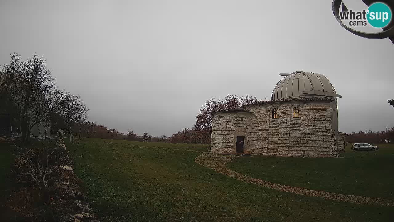 Višnjan Observatory Webcam: Gaze into the Cosmos from Istria, Croatia