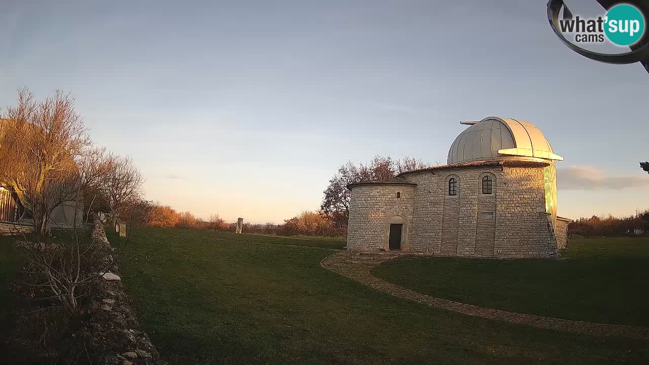 Višnjan Observatory Webcam: Gaze into the Cosmos from Istria, Croatia