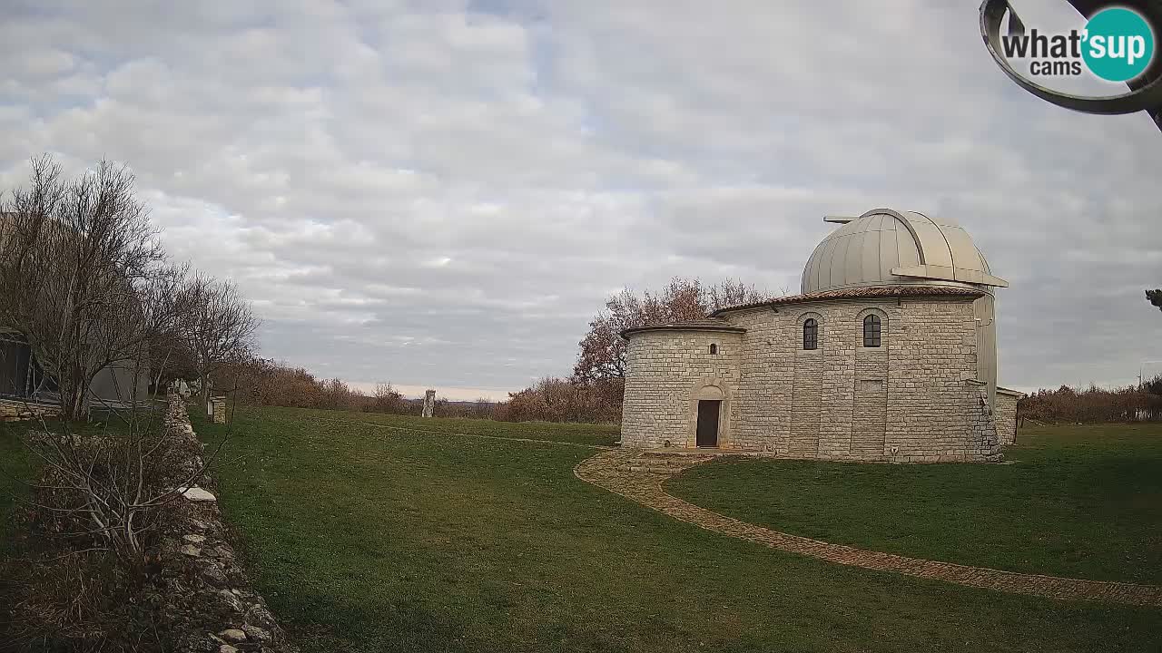 Višnjan Observatory Webcam: Gaze into the Cosmos from Istria, Croatia