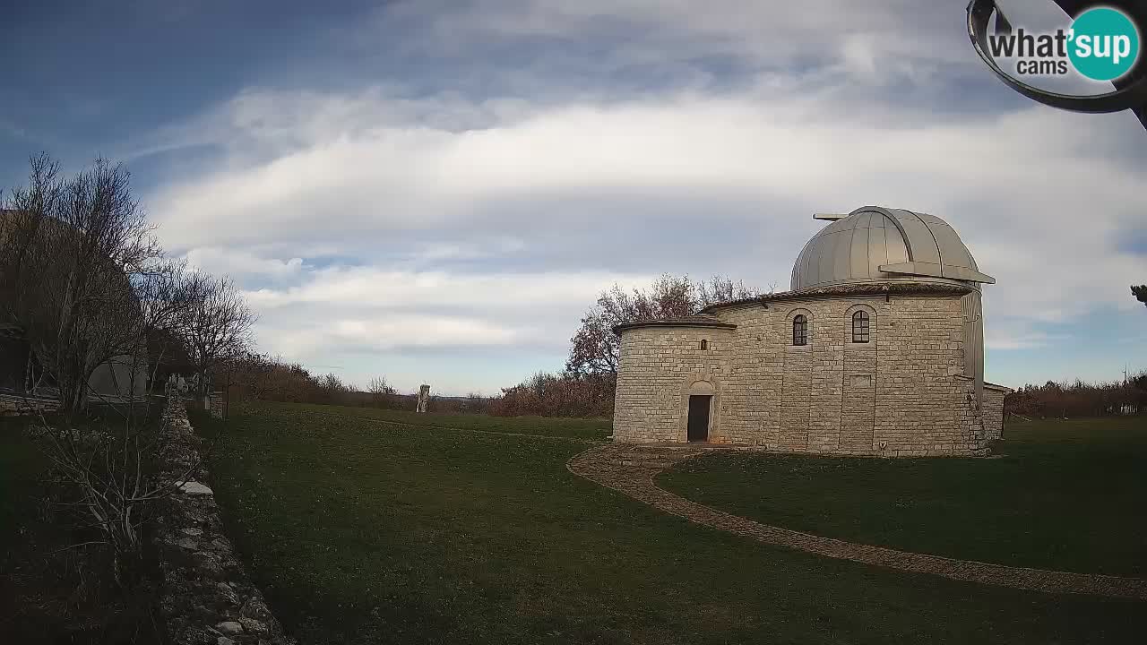 Višnjan Observatory Webcam: Gaze into the Cosmos from Istria, Croatia