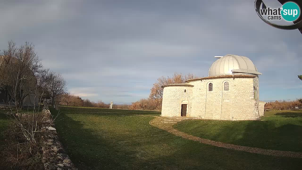 Višnjan Observatory Webcam: Gaze into the Cosmos from Istria, Croatia