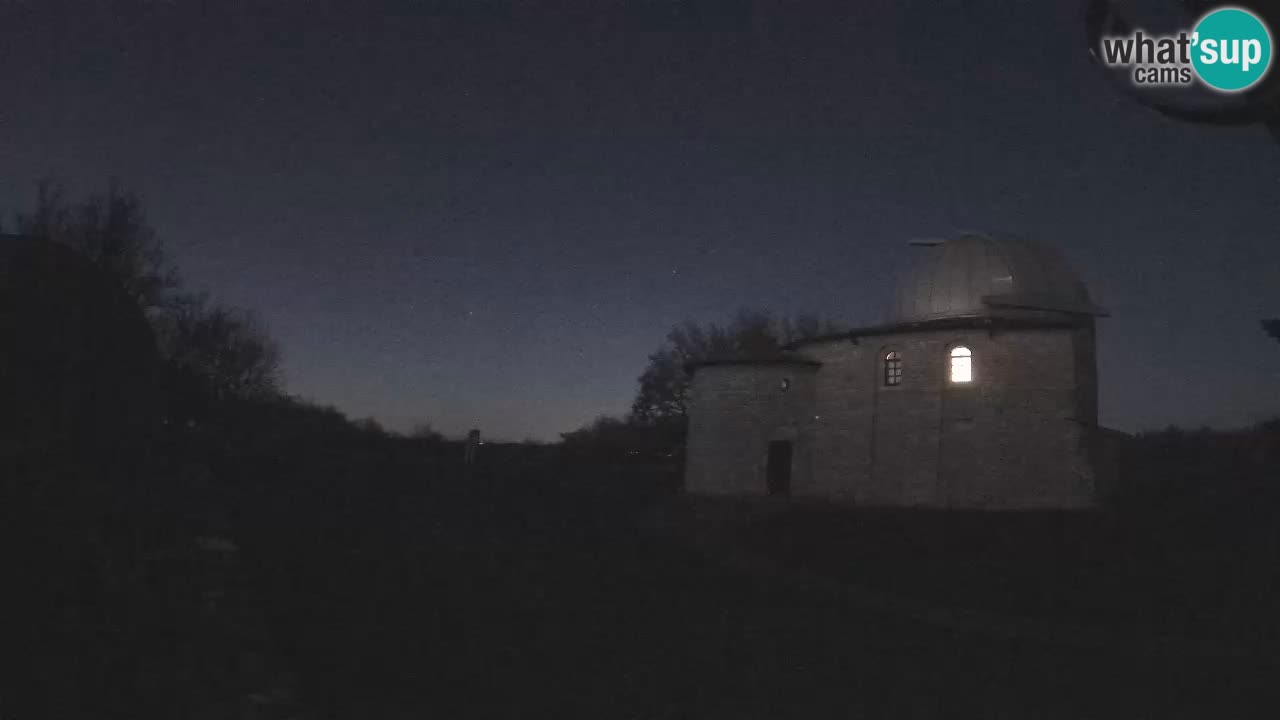 Višnjan Observatory Webcam: Gaze into the Cosmos from Istria, Croatia