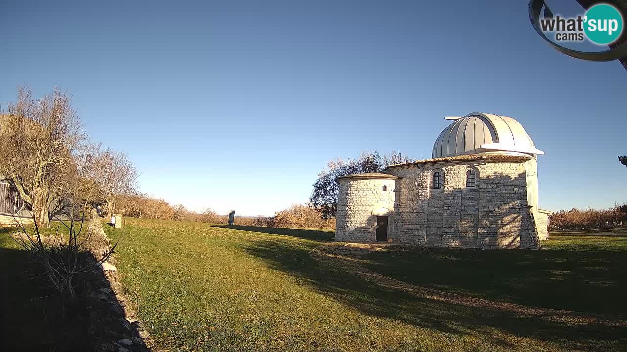 Višnjan Observatory Webcam: Gaze into the Cosmos from Istria, Croatia