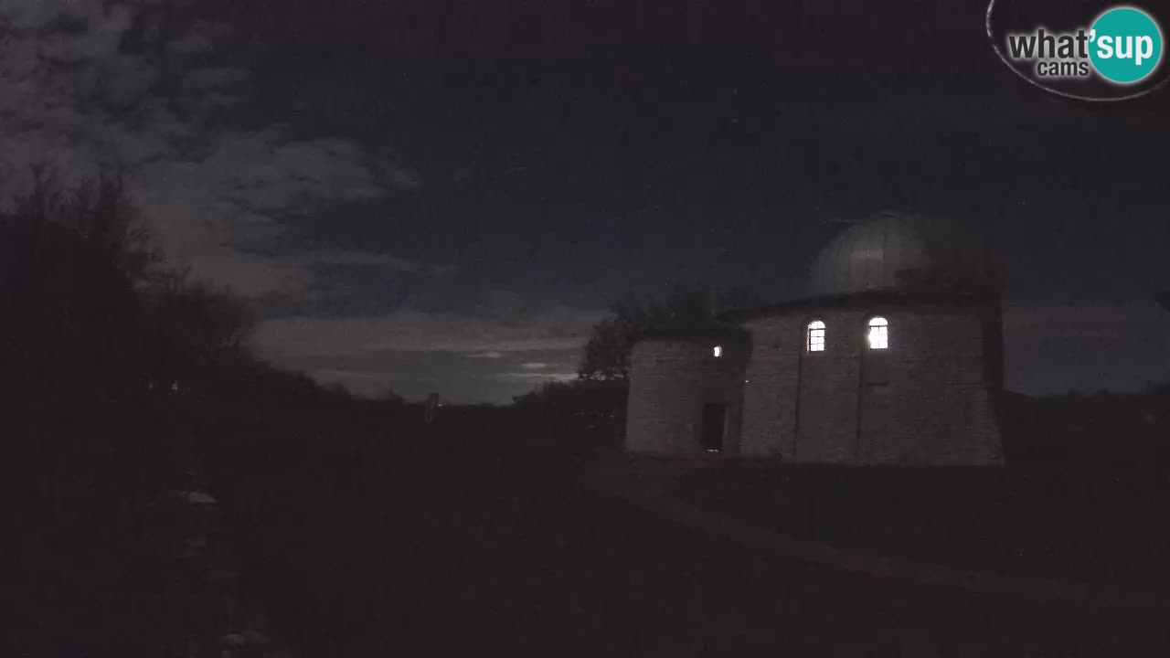 Višnjan Observatory Webcam: Gaze into the Cosmos from Istria, Croatia