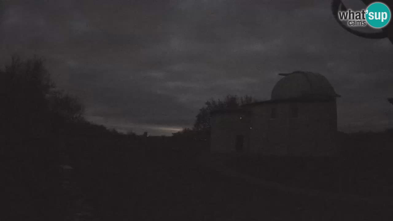 Višnjan Observatory Webcam: Gaze into the Cosmos from Istria, Croatia