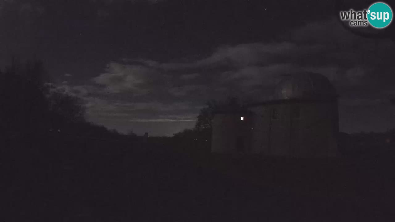 Webcam de l’Observatoire de Višnjan: Plongez dans le cosmos depuis l’Istrie, Croatie