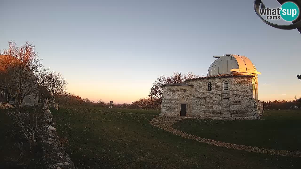 Višnjan Observatory Webcam: Gaze into the Cosmos from Istria, Croatia