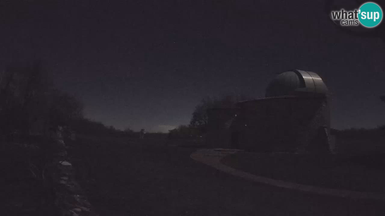 Višnjan Observatory Webcam: Gaze into the Cosmos from Istria, Croatia