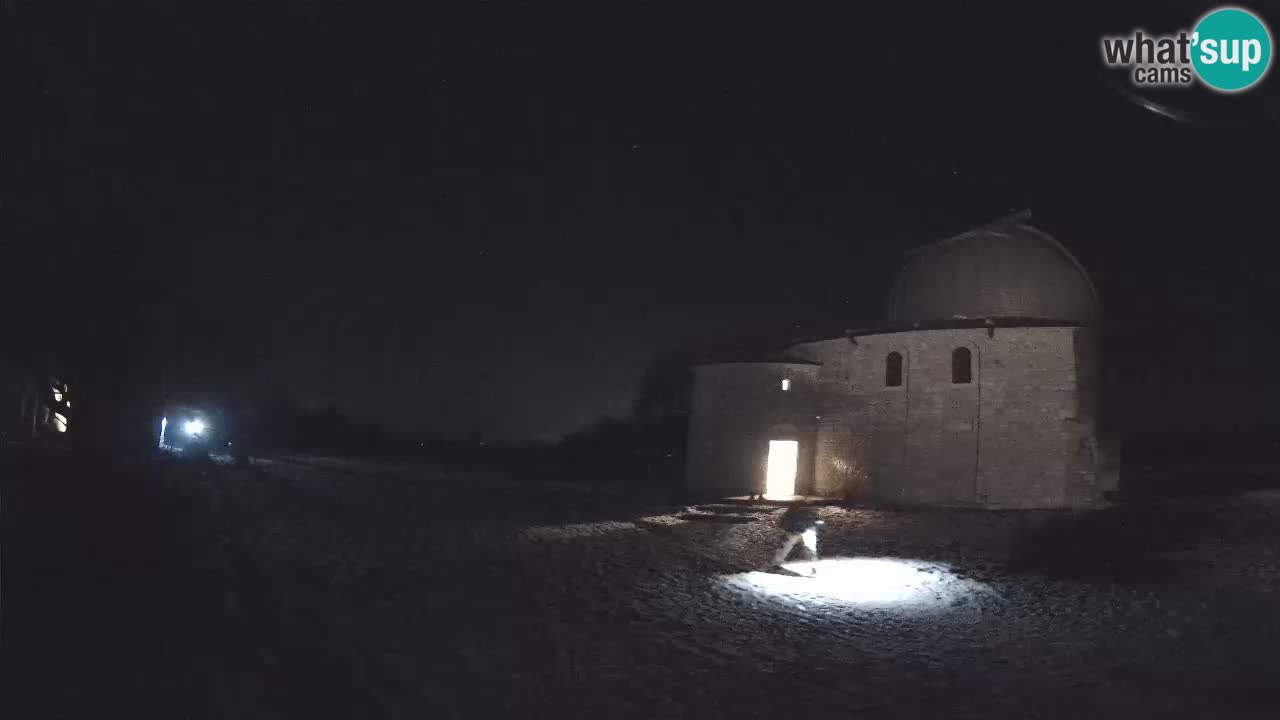 Višnjan Observatory Webcam: Gaze into the Cosmos from Istria, Croatia