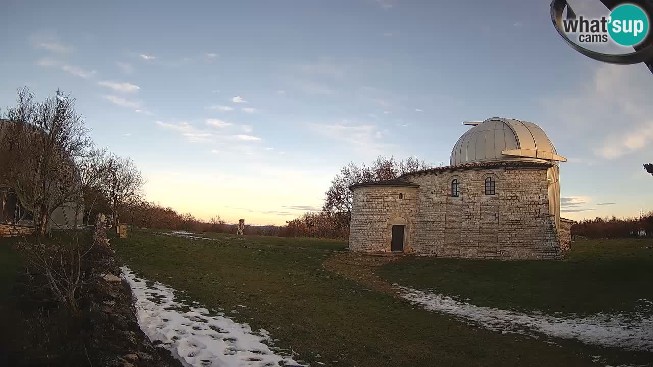 Webcam de l’Observatoire de Višnjan: Plongez dans le cosmos depuis l’Istrie, Croatie