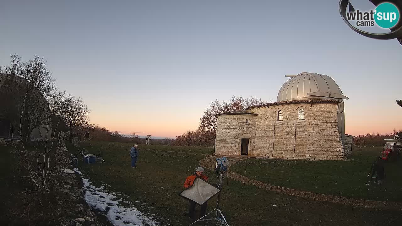 Višnjan Observatory Webcam: Gaze into the Cosmos from Istria, Croatia