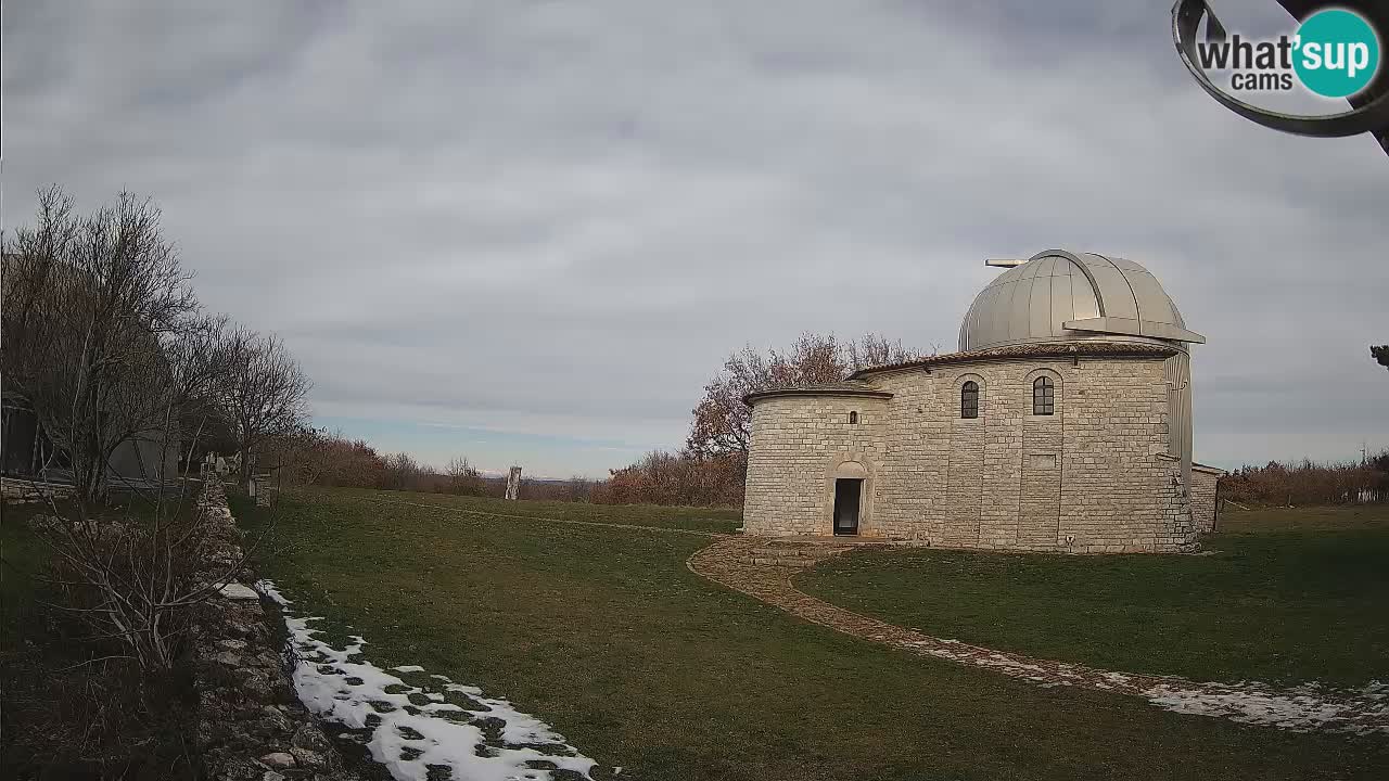 Višnjan Observatory Webcam: Gaze into the Cosmos from Istria, Croatia