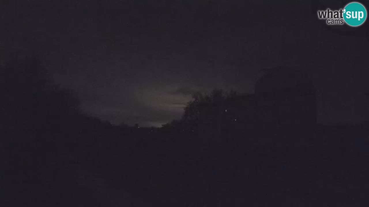 Višnjanska observatorijska spletna kamera: Opazujte vesolje iz Istre, Hrvaška