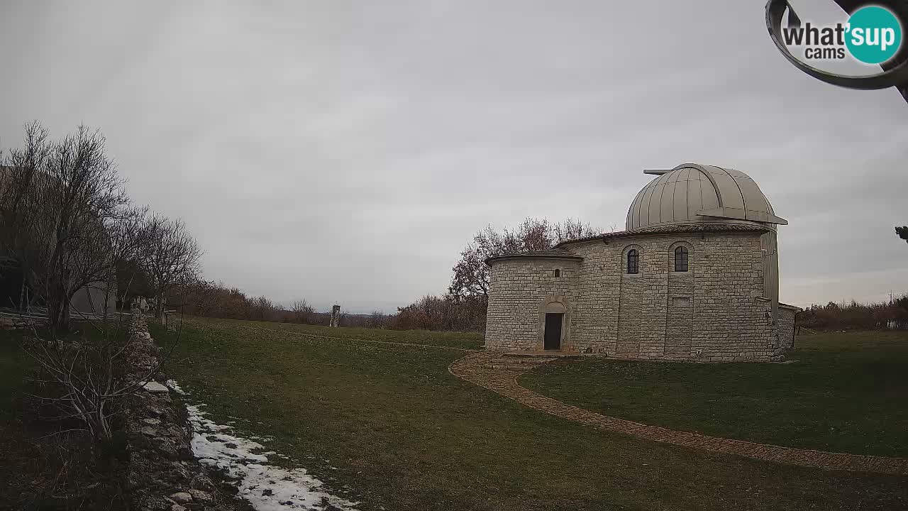 Višnjan Observatory Webcam: Gaze into the Cosmos from Istria, Croatia