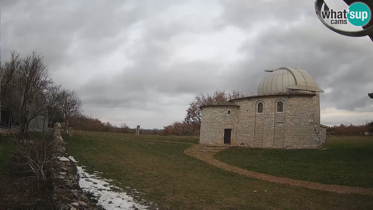 Webcam de l’Observatoire de Višnjan: Plongez dans le cosmos depuis l’Istrie, Croatie