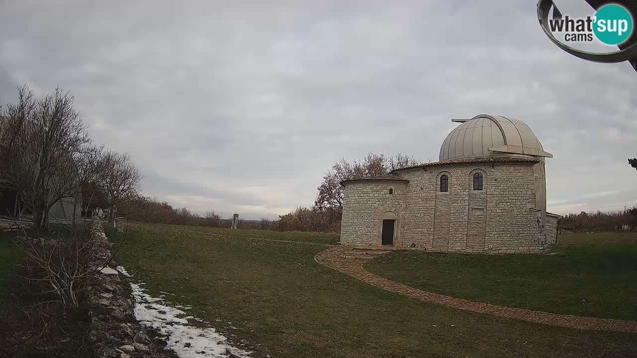 Višnjan Observatory Webcam: Gaze into the Cosmos from Istria, Croatia
