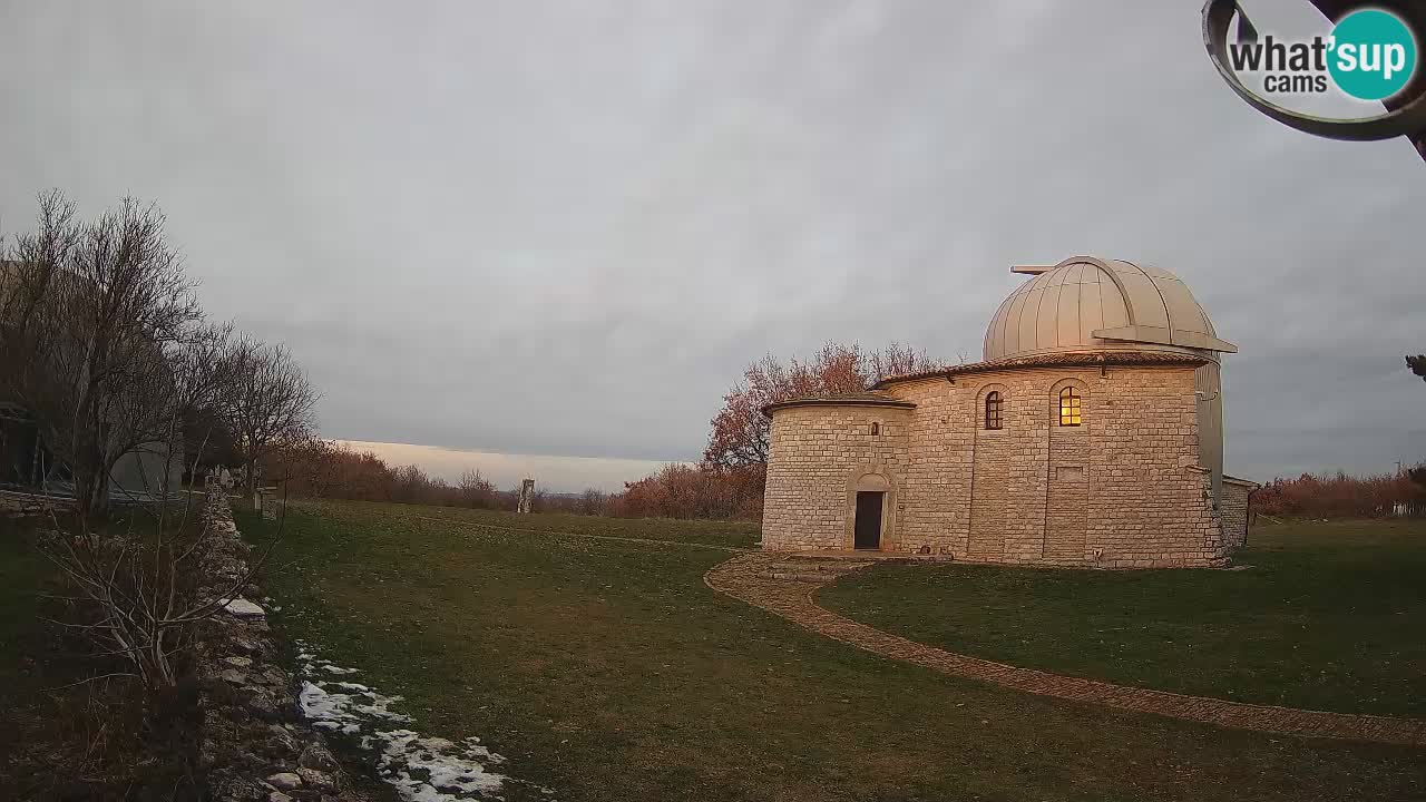 Webcam de l’Observatoire de Višnjan: Plongez dans le cosmos depuis l’Istrie, Croatie