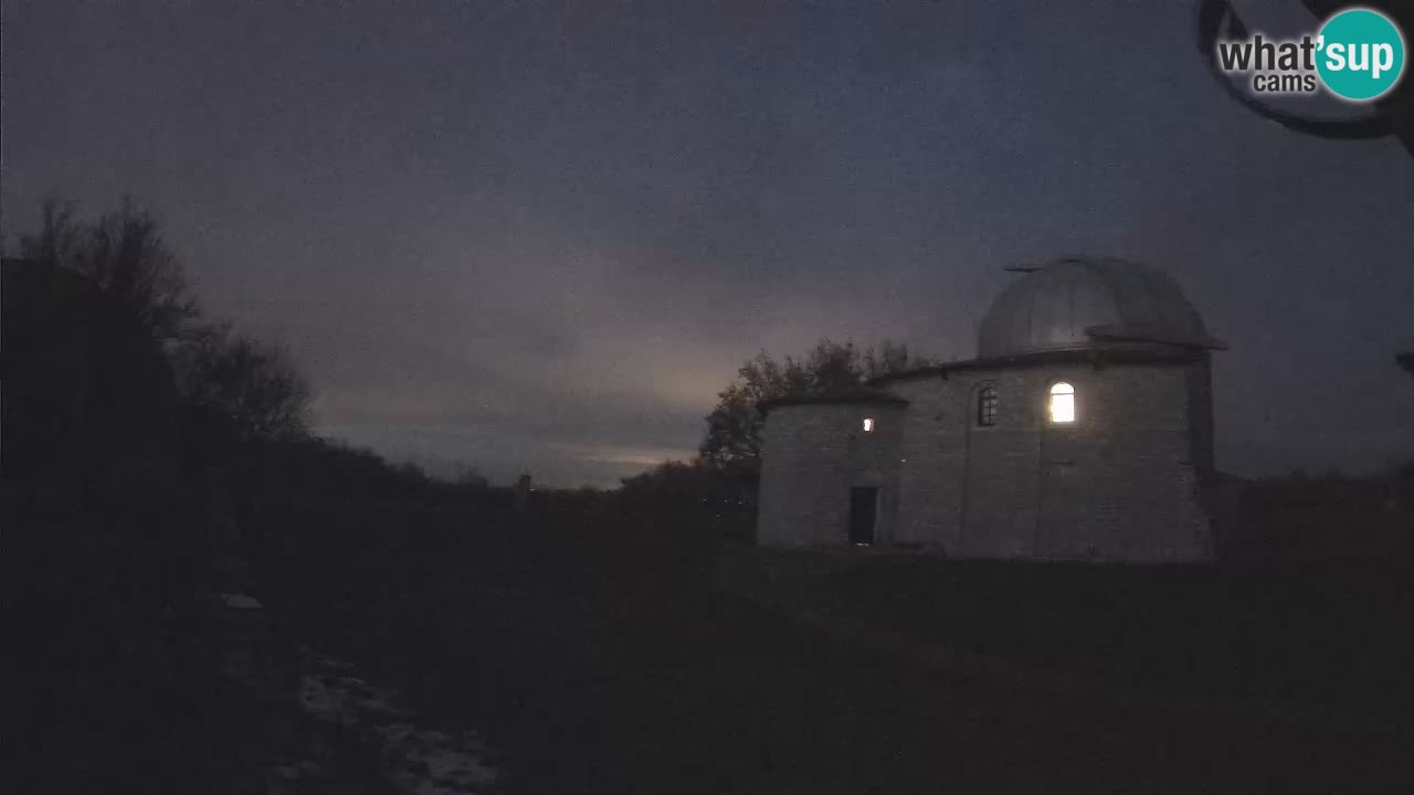 Višnjan Observatory Webcam: Gaze into the Cosmos from Istria, Croatia