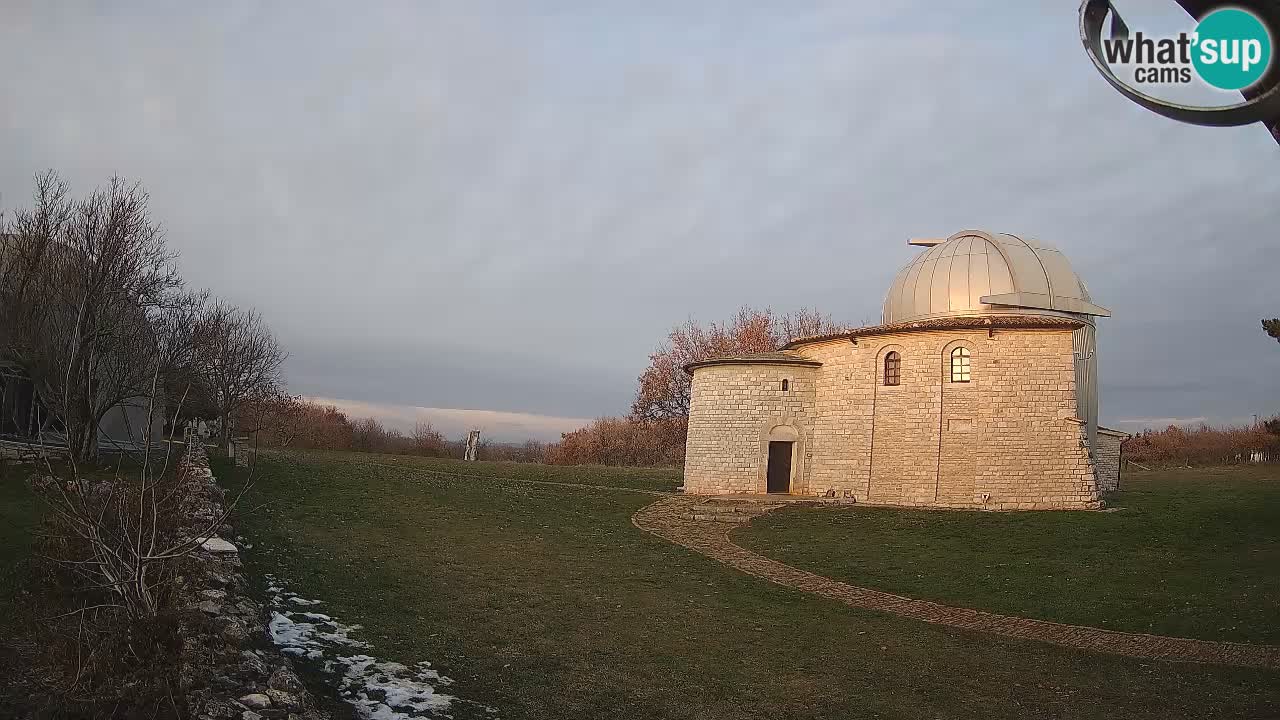 Višnjan Observatory Webcam: Gaze into the Cosmos from Istria, Croatia