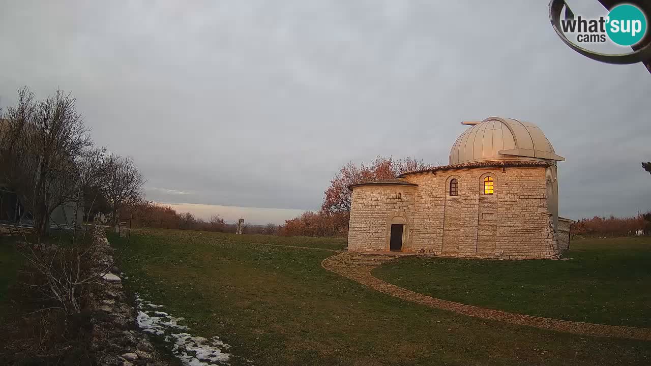 Webcam de l’Observatoire de Višnjan: Plongez dans le cosmos depuis l’Istrie, Croatie