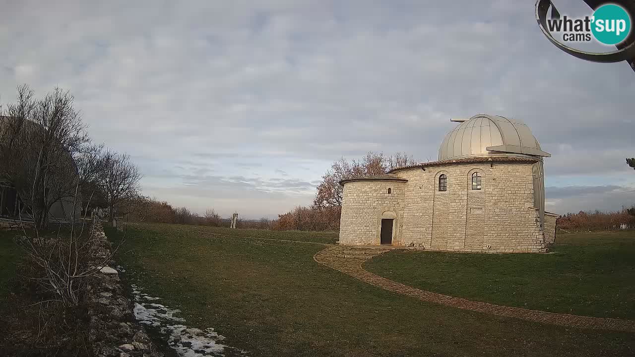Višnjanska observatorijska spletna kamera: Opazujte vesolje iz Istre, Hrvaška