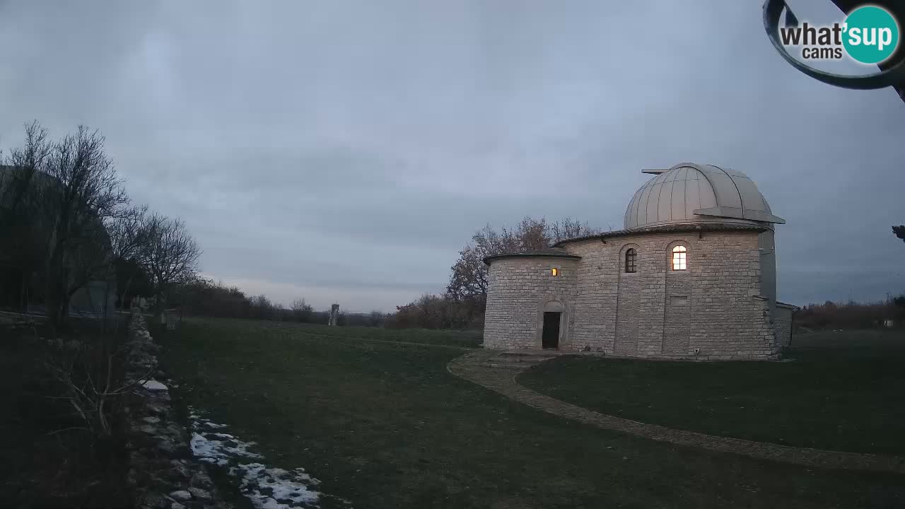 Višnjanska observatorijska spletna kamera: Opazujte vesolje iz Istre, Hrvaška