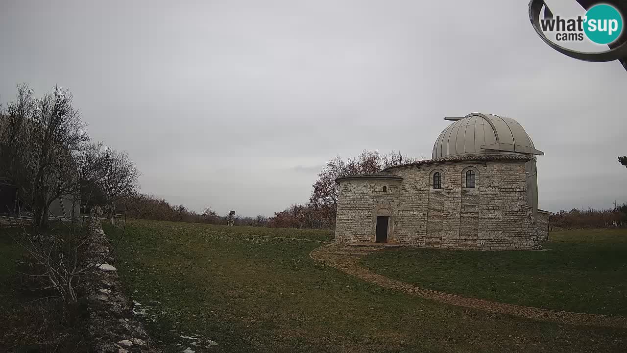 Višnjan Observatory Webcam: Gaze into the Cosmos from Istria, Croatia