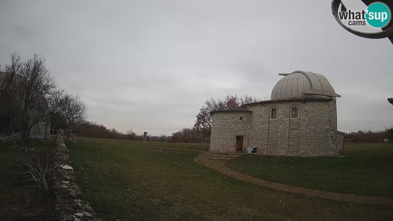 Višnjan Observatory Webcam: Gaze into the Cosmos from Istria, Croatia