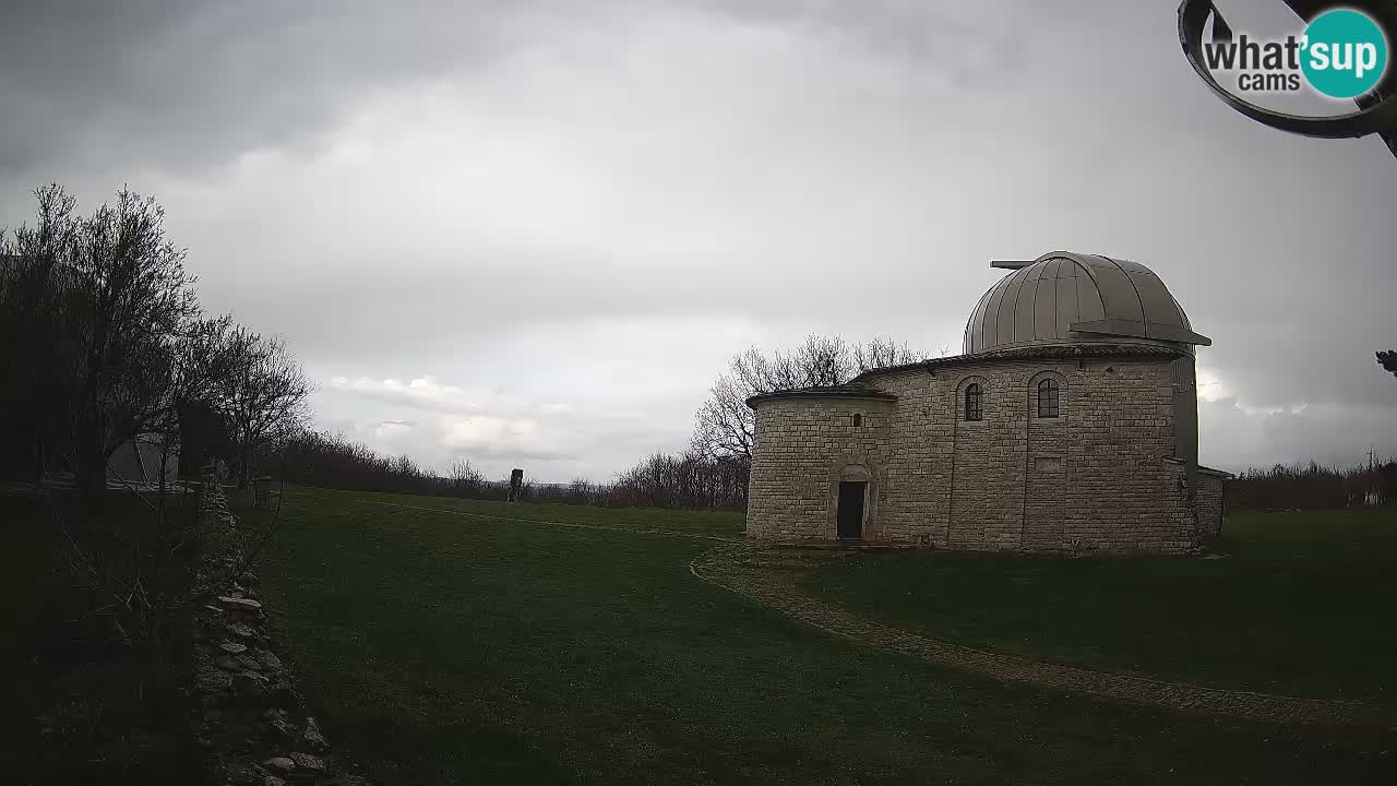 Višnjan Observatory Webcam: Gaze into the Cosmos from Istria, Croatia