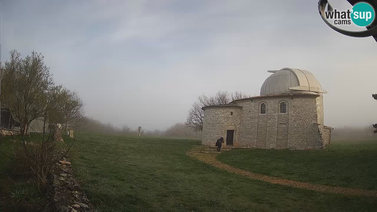 Višnjan Observatory Webcam: Gaze into the Cosmos from Istria, Croatia