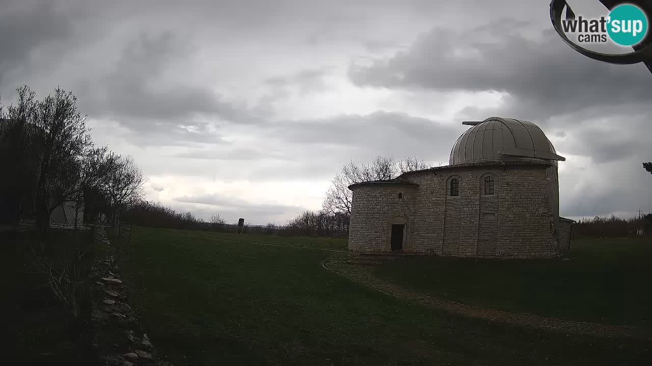 Višnjan Observatory Webcam: Gaze into the Cosmos from Istria, Croatia