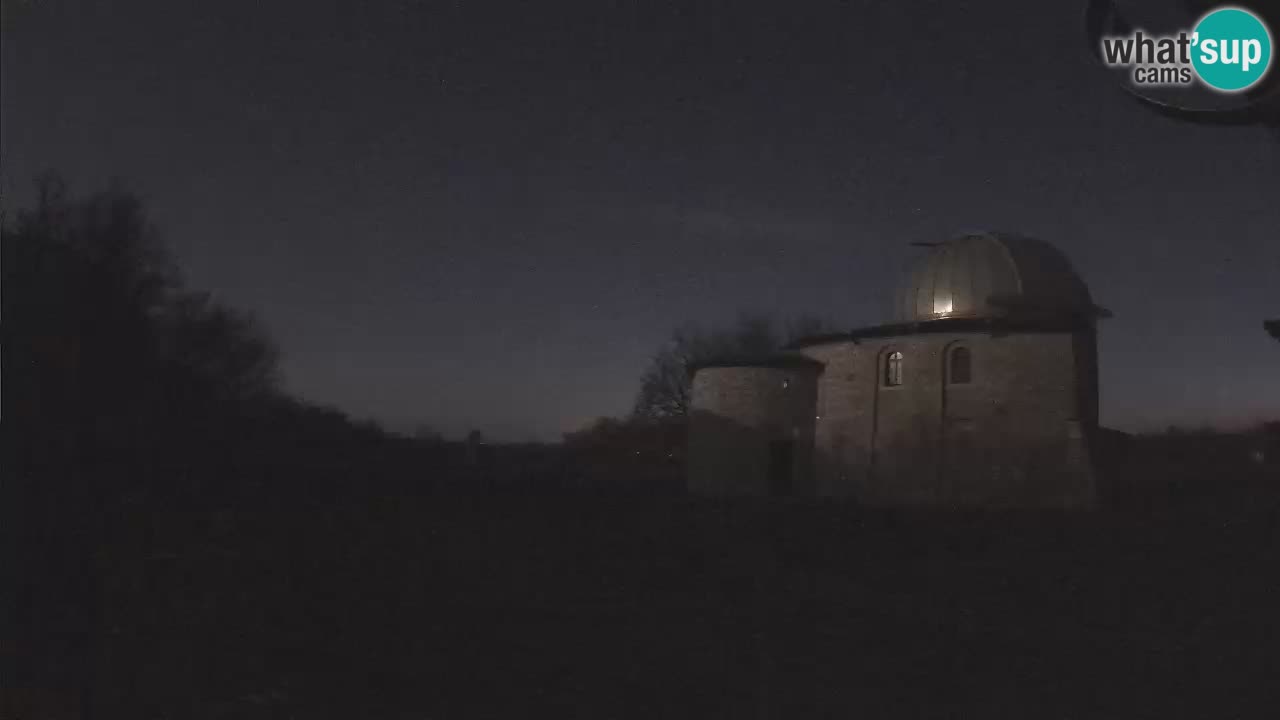 Webcam del Observatorio de Višnjan: Contempla el cosmos desde Istria, Croacia
