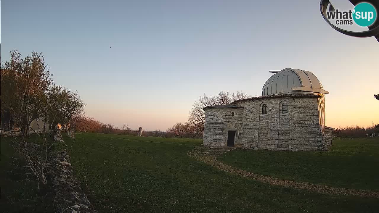 Višnjan Observatory Webcam: Gaze into the Cosmos from Istria, Croatia