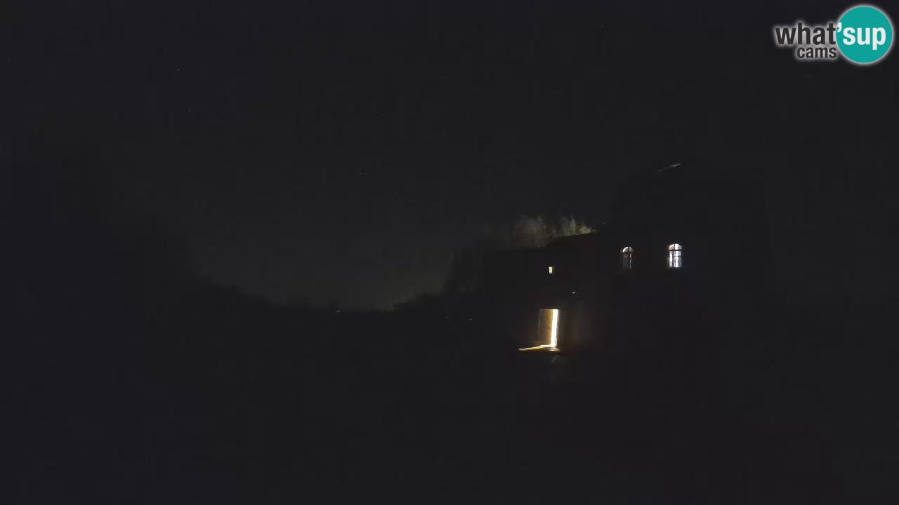 Višnjan Observatory Webcam: Gaze into the Cosmos from Istria, Croatia