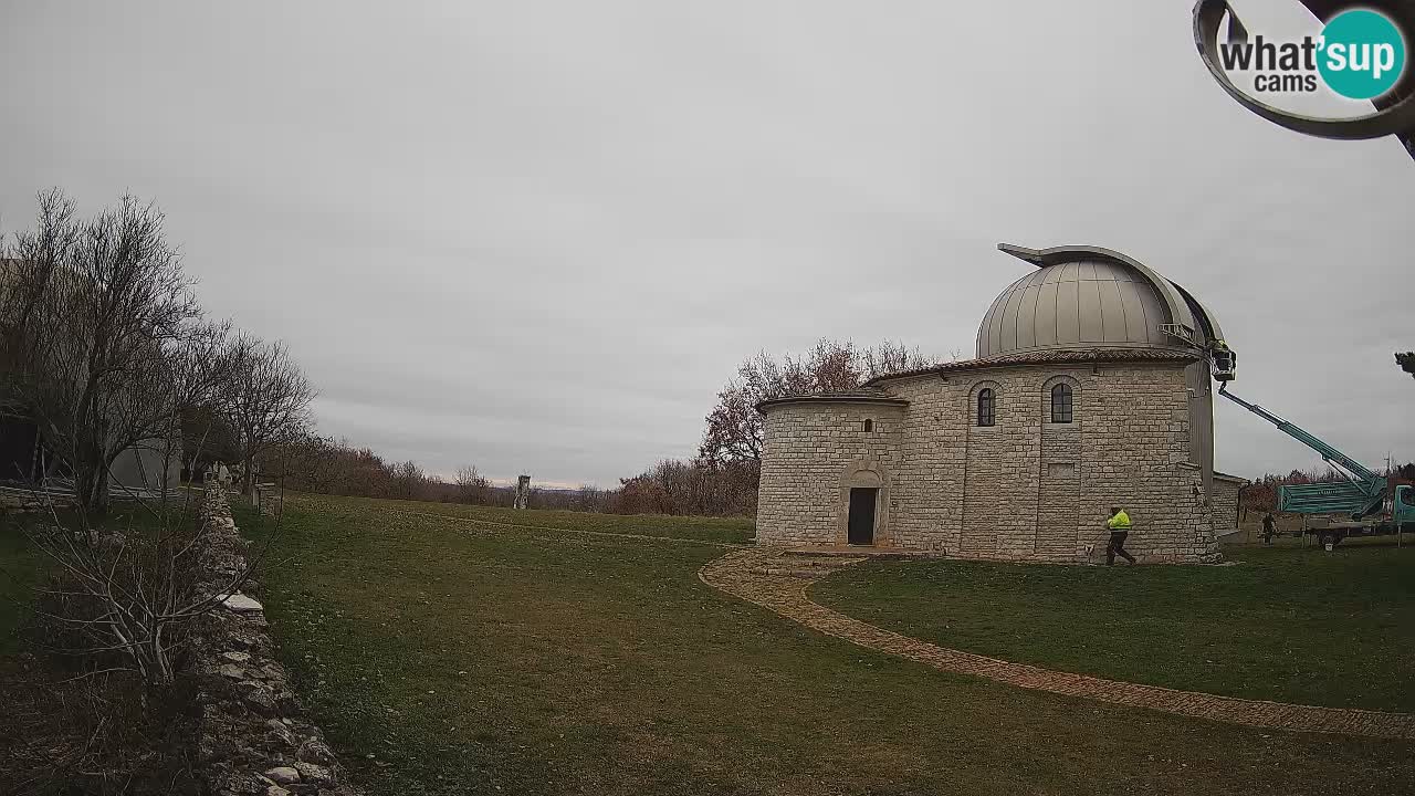 Višnjan Observatory Webcam: Gaze into the Cosmos from Istria, Croatia