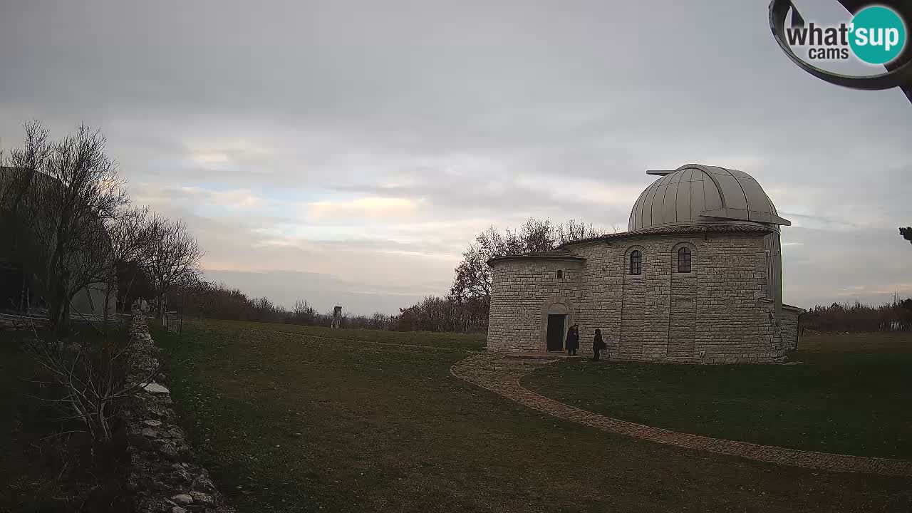 Višnjanska opservatorijska web kamera: Zavirite u svemir s poluotoka Istre, Hrvatska