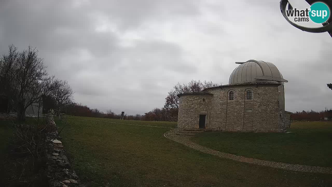 Višnjan Observatory Webcam: Gaze into the Cosmos from Istria, Croatia