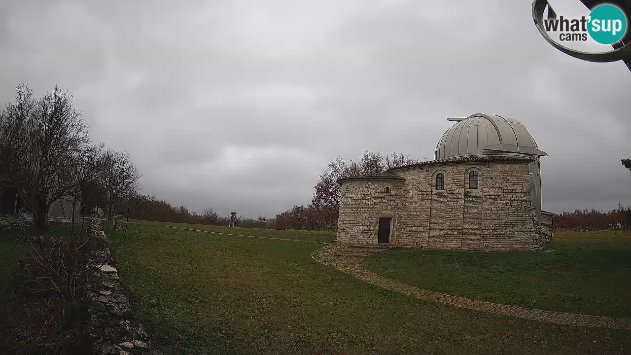 Višnjan Observatory Webcam: Gaze into the Cosmos from Istria, Croatia
