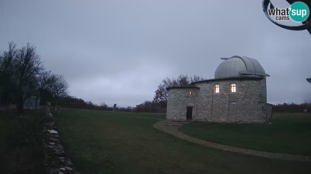Webcam de l’Observatoire de Višnjan: Plongez dans le cosmos depuis l’Istrie, Croatie
